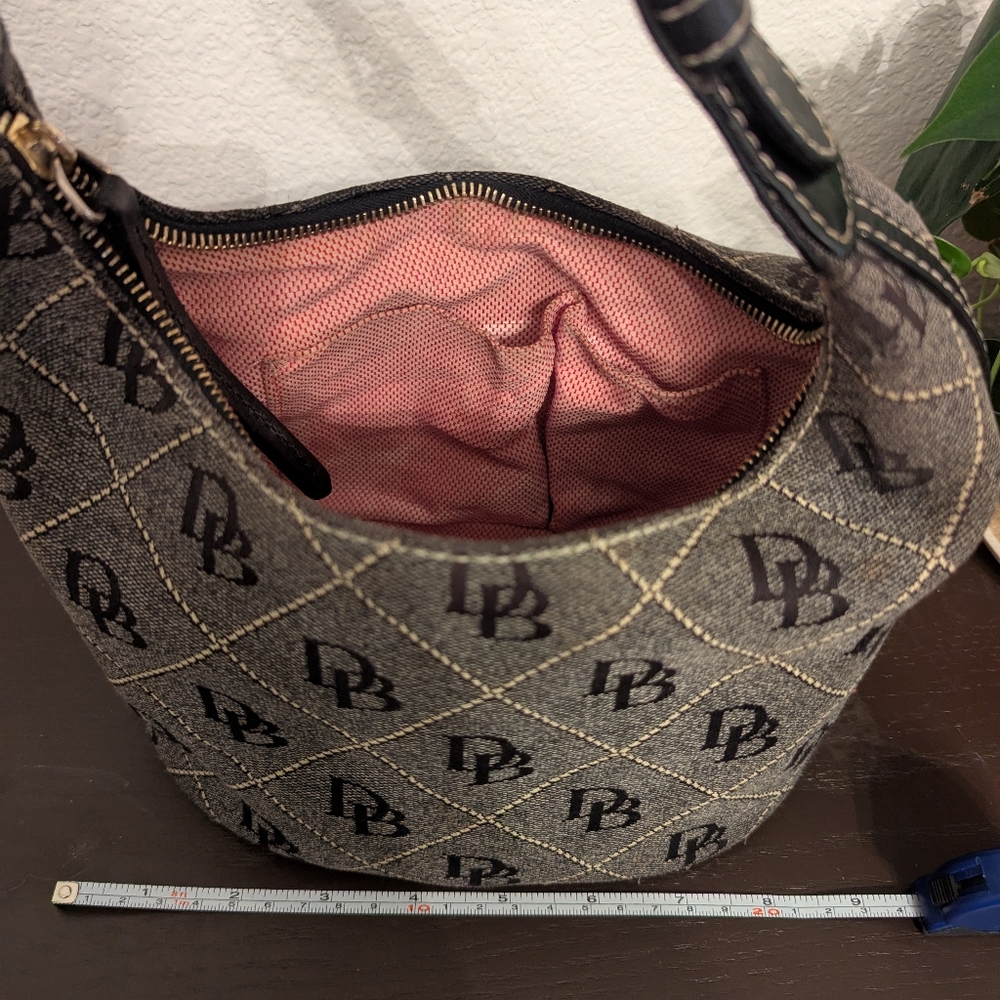 Y2K Dooney & Bourke Signature Small Bucket Hobo Bag - Picture 9 of 13